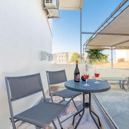 Stylish Apartment Near The Beach With Parking Gazi Exterior foto